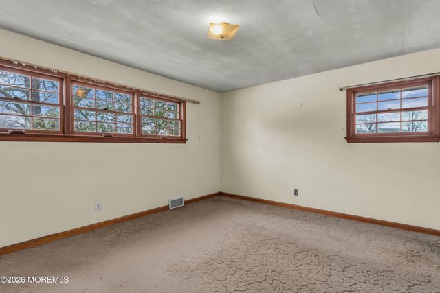 45 Beechwood Terrace, Matawan, NJ 07747