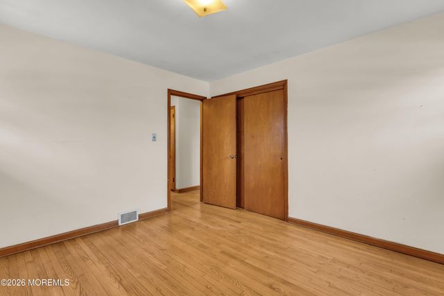 45 Beechwood Terrace, Matawan, NJ 07747