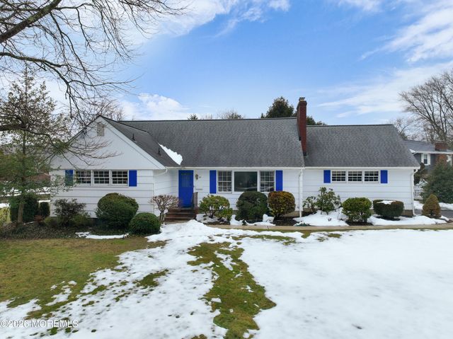 45 Beechwood Terrace, Matawan, NJ 07747