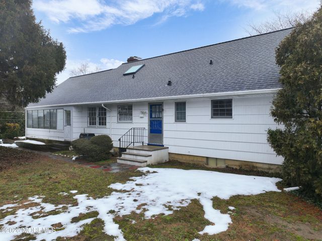 45 Beechwood Terrace, Matawan, NJ 07747