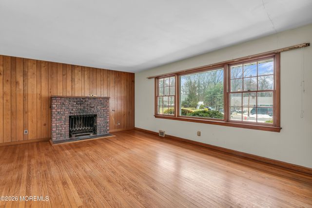 45 Beechwood Terrace, Matawan, NJ 07747