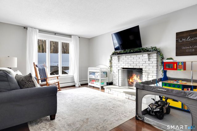 22 Harnish Lane, Wallingford, CT 06492