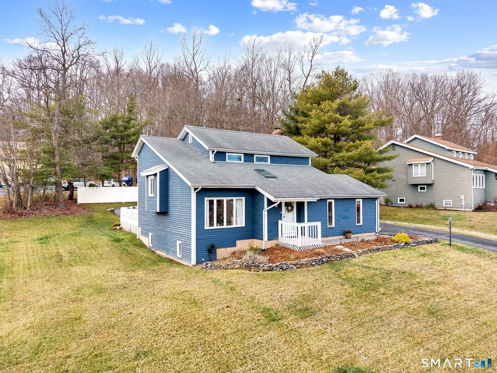 22 Harnish Lane, Wallingford, CT 06492