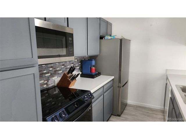 2557 S Dover St 28, Lakewood, CO 80227
