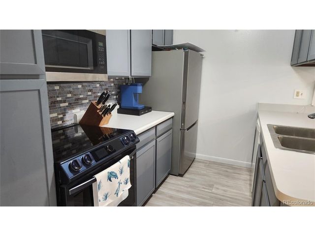 2557 S Dover St 28, Lakewood, CO 80227