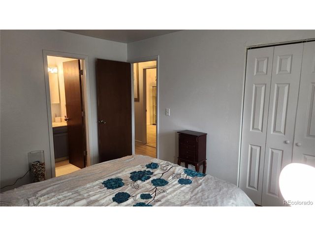 2557 S Dover St 28, Lakewood, CO 80227