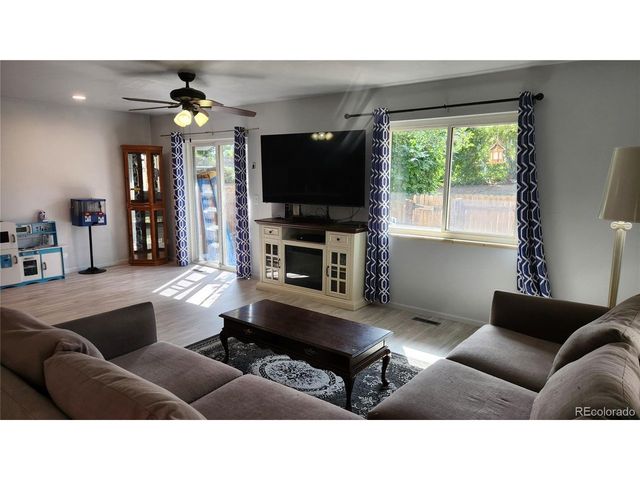 2557 S Dover St 28, Lakewood, CO 80227