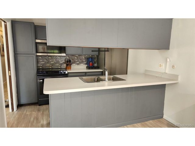 2557 S Dover St 28, Lakewood, CO 80227