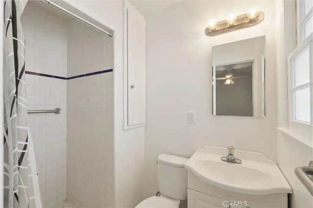 11271 Cherry Street, Los Alamitos, CA 90720