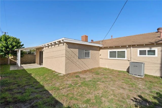 11271 Cherry Street, Los Alamitos, CA 90720