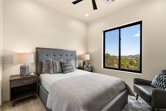 6 High Desert Vista, Santa Fe, NM 87505