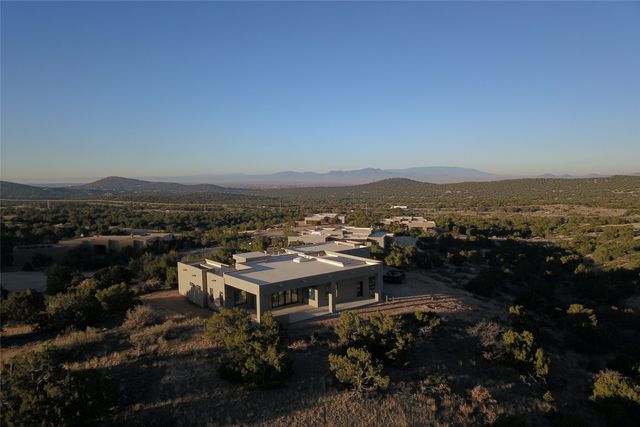 6 High Desert Vista, Santa Fe, NM 87505
