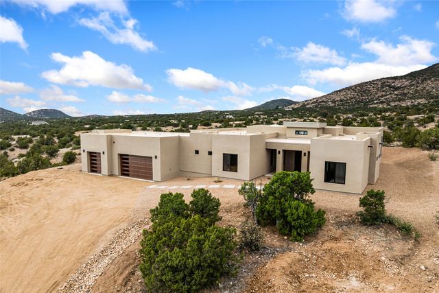 6 High Desert Vista, Santa Fe, NM 87505