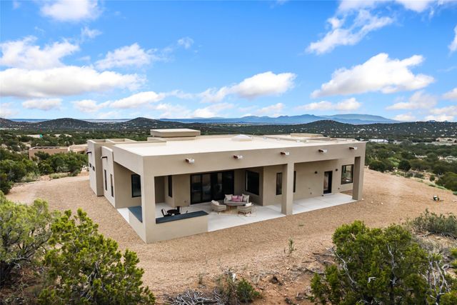 6 High Desert Vista, Santa Fe, NM 87505
