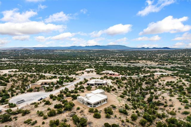 6 High Desert Vista, Santa Fe, NM 87505