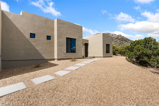 6 High Desert Vista, Santa Fe, NM 87505