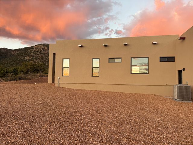 6 High Desert Vista, Santa Fe, NM 87505