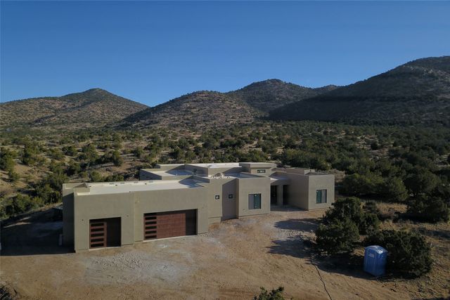 6 High Desert Vista, Santa Fe, NM 87505