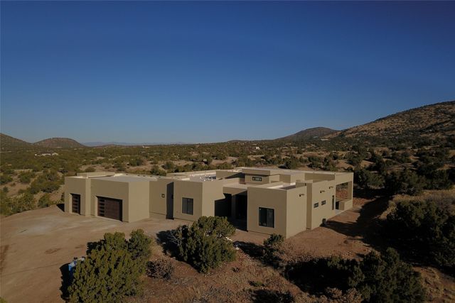 6 High Desert Vista, Santa Fe, NM 87505