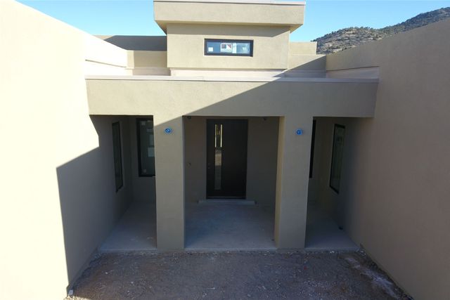 6 High Desert Vista, Santa Fe, NM 87505