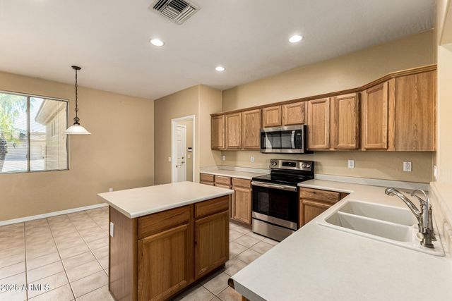 14060 W EDGEMONT Avenue, Goodyear, AZ 85395