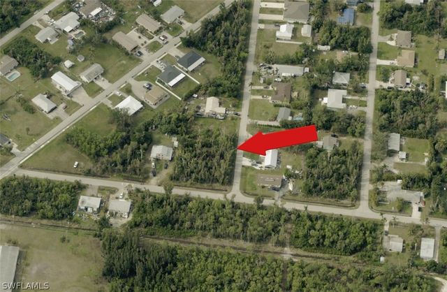 5391 Phillips ST, Bokeelia, FL 33922