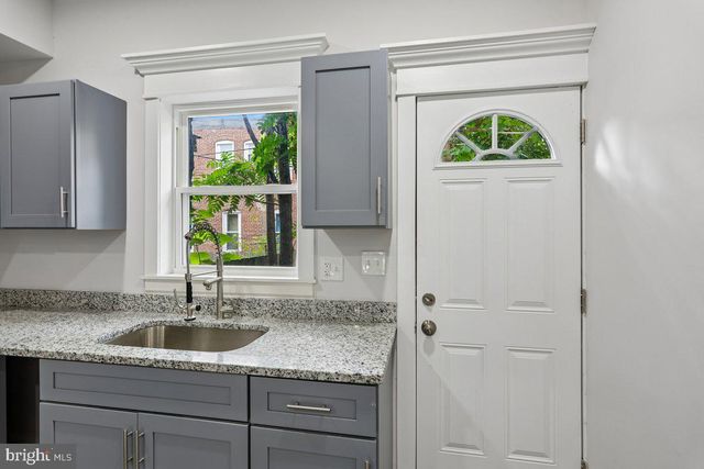 2615 MONUMENT ST, Baltimore, MD 21205