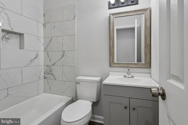 2615 MONUMENT ST, Baltimore, MD 21205