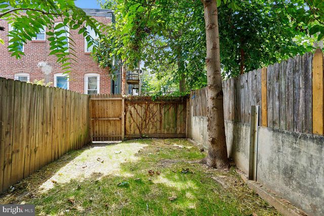 2615 MONUMENT ST, Baltimore, MD 21205