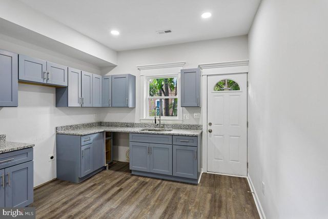 2615 MONUMENT ST, Baltimore, MD 21205