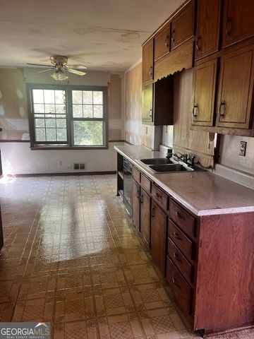 1621 Hebron Lane, Riverdale, GA 30296