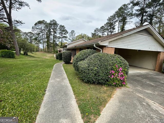 1621 Hebron Lane, Riverdale, GA 30296