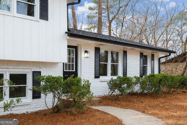 2051 Forest Drive, Fayetteville, GA 30214