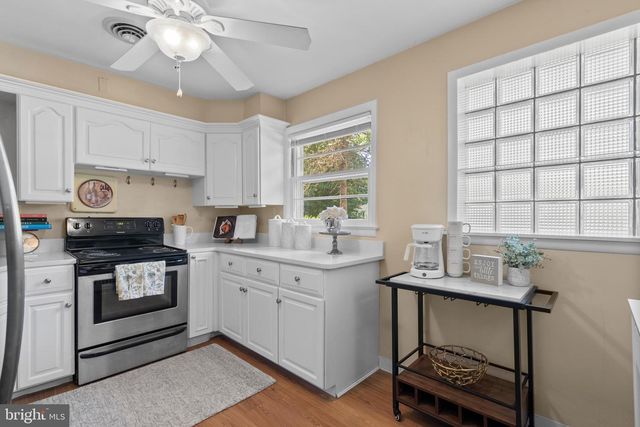14221 HI WOOD DR, Rockville, MD 20850