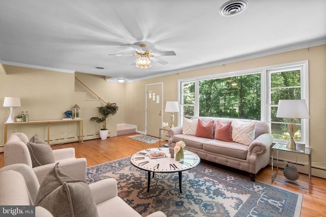 14221 HI WOOD DR, Rockville, MD 20850