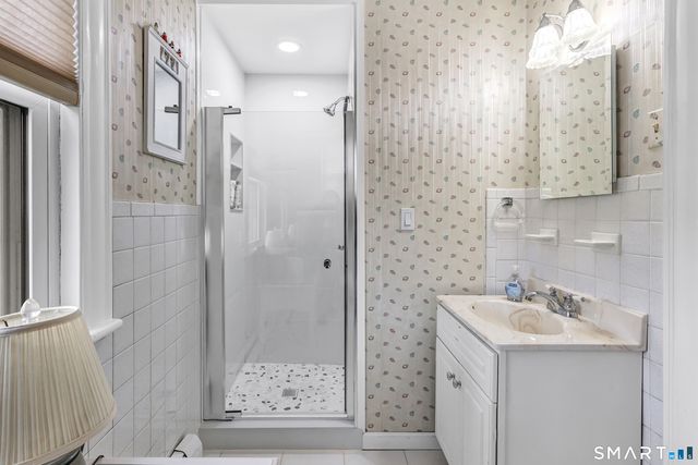 118 Freeman Avenue, Stratford, CT 06614