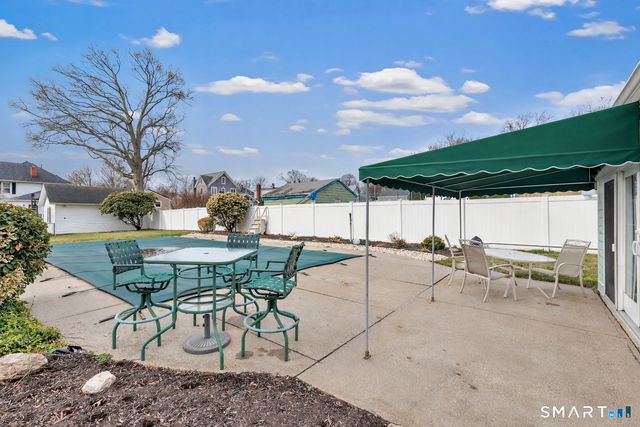 118 Freeman Avenue, Stratford, CT 06614