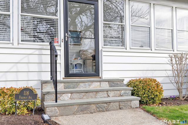 118 Freeman Avenue, Stratford, CT 06614