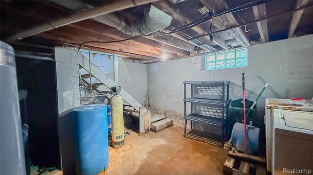 13810 9 Mile Road, Green Oak Township, MI 48178