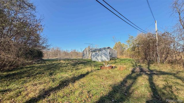 13810 9 Mile Road, Green Oak Township, MI 48178