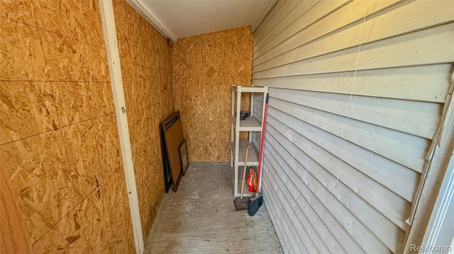 13810 9 Mile Road, Green Oak Township, MI 48178