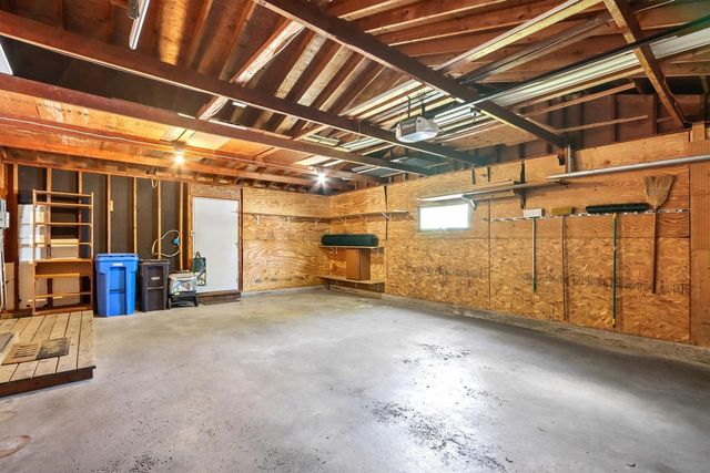 345 Veldor Street, Oregon, WI 53575