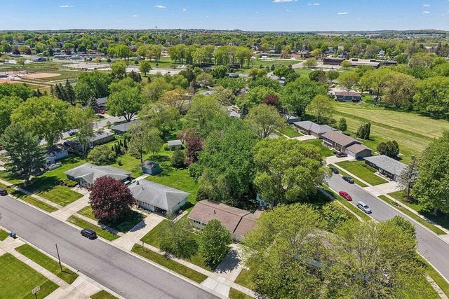 345 Veldor Street, Oregon, WI 53575