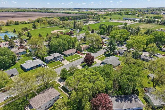 345 Veldor Street, Oregon, WI 53575