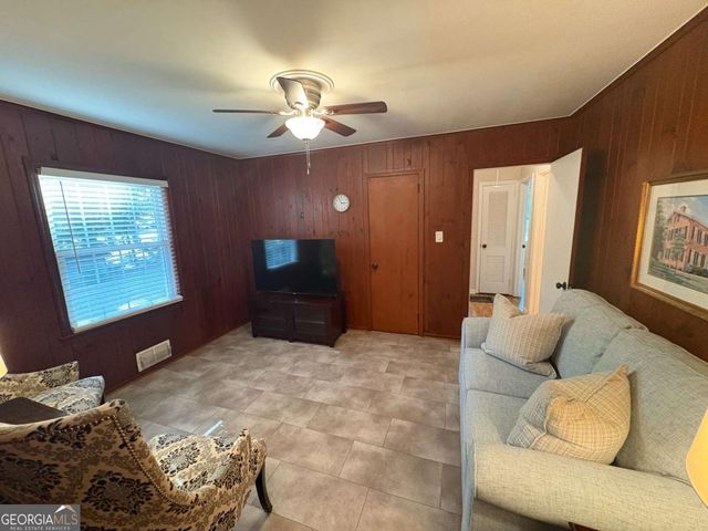 2805 Homeland Drive, Atlanta, GA 30360