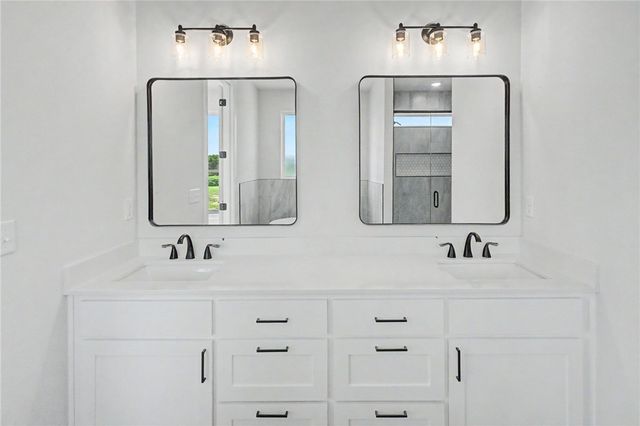 1618 NW Digby, Highfill, AR 72734