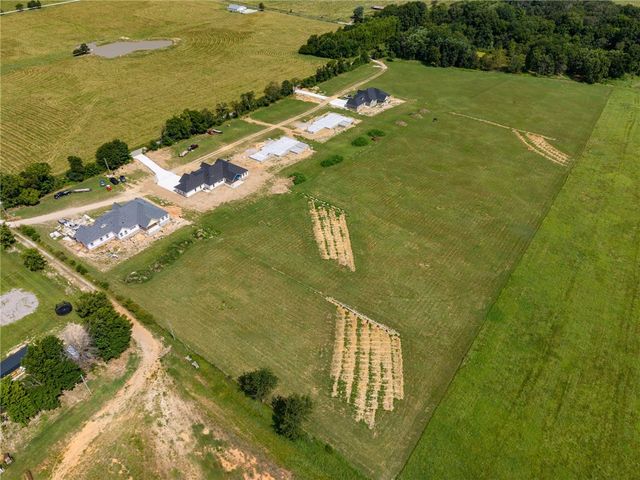 1618 NW Digby, Highfill, AR 72734