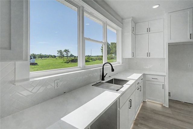 1618 NW Digby, Highfill, AR 72734