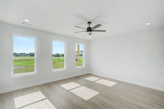 1618 NW Digby, Highfill, AR 72734