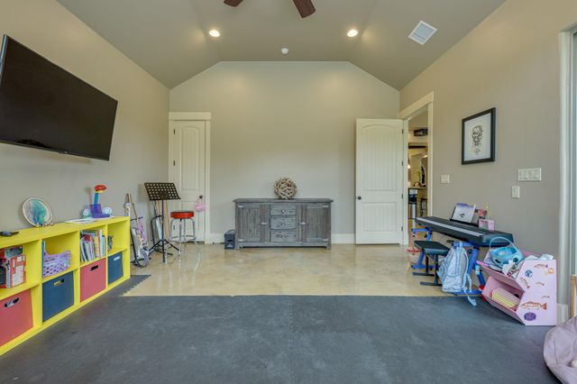 212 Golden Eagle WAY, Liberty Hill, TX 78642